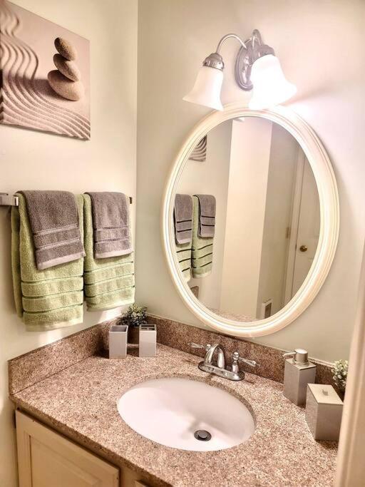Gorgeous New Zen Suite Sleeps 4-Ski On Off Jiminy Hancock Exteriör bild